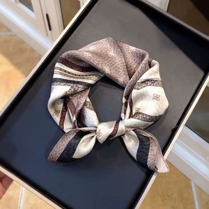 Fashion Custom Designer 100 Silk Scarves Printed Silk Scarfs for Women Jacquard Square Stylish Wholesale With Box - Product Image 2