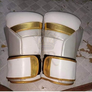 Guantes de boxeo tailandeses profesionales de alta calidad Logotipo personalizado Guantes DE LUCHA cómodos y de cuero - Product Image 3