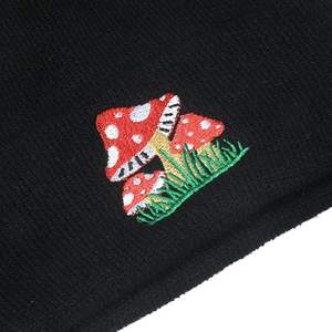 Gorros de Invierno Unisex de Alta Calidad, 100% Acrílico, Secado Rápido, Transpirables, Diseño Personalizado, Tejidos a Mano, Hechos en Pakistán, Venta al Por Mayor - Product Image 5