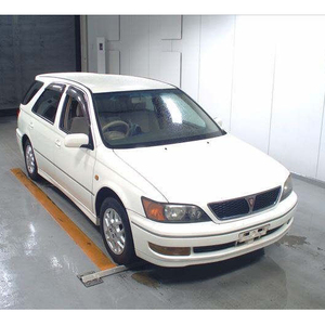 Sedán automático usado To-yota Vista, ideal para conducir en Ciudad y carretera, conducción cómoda y suave - Product Image 5