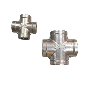 Les garnitures de tuyau croisées faites sur commande de l'acier inoxydable 4-Way de haute spécification lissent l'OEM/ODM de surface pour diverses industries - Product Image 3