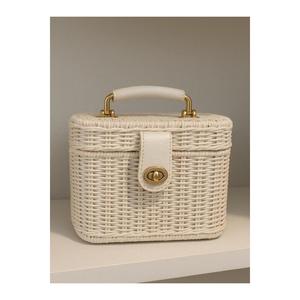 Bolso de paja hecho a mano para mujer Luminos Butik con solapa - Modelo CNT1033-1087 de mimbre beige - Product Image 1