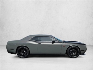 Dodge Challenger TA Plus Coupé RWD 2017 Usado en Buen Estado - Listo para Enviar - Product Image 4