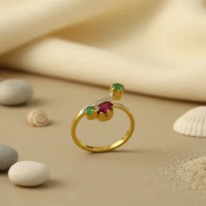 Bague de luxe plaquée or avec pierres précieuses, sertie de rubis et d'émeraudes, pour femme, bijoux de mariage - Product Image 2