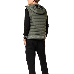 Chaleco de invierno de alta calidad para hombre, chaquetas OEM con capucha sin mangas, chaleco acolchado de moda, logotipo personalizado, impermeable, de piel de oveja tejida - Product Image 4