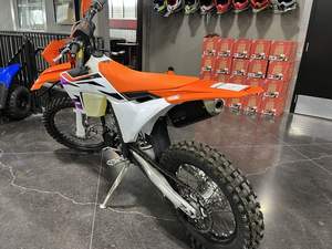 Increíbles Ofertas en Motocicletas Nuevas KTM 450 XCF 2025 - Product Image 3
