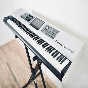 (NOUVEAU) FANTOM G8 Claviers synthétiseurs 88 touches, stations de travail musicales, pianos - Product Image 1