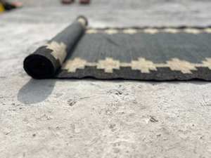 Alfombra de Lana y Yute Kilim, Color Personalizable, Hecha a Mano, Patrón Geométrico, Lavable, Pelo Mediano, Artesanía Kuldeep, Decoración del Hogar - Product Image 4