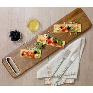 Planche à découper extra large en bois et laiton rectangulaire Murc, planche à découper pour couper les fruits et légumes, serveur de fruits - Product Image 4