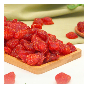 Fresas secas suaves procesadas naturalmente de Vietnam con buena flexibilidad y perfil dulce para coberturas y aperitivos - Product Image 3