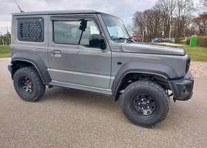 2020 Manual Suzu-ki Jim-ny with Auto Climate Control SUV with Auto Climate Control Petrol Turbo Engine R18 Tires LED Lights - Product Image 5