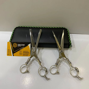 Nouvelle arrivée Ciseaux pour coiffeur en acier inoxydable pur 440C Manche dragon avec lame tranchante et pochette en cuir PU pour barbiers - Product Image 3