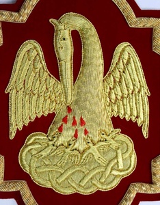 Aplique bordado de Pelícano para vestimentas católicas Terciopelo rojo DK con decoración de encaje e insignia magnética para coser - Product Image 3