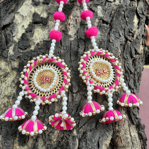 Hermoso diseñador Shubh y Labh Pink Pom Moti Mala colgantes hechos a mano para fiesta de boda, Hldi, decoración Mehendi - Product Image 4