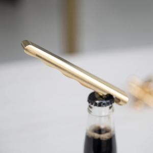 Ouvre-bouteille en laiton massif artisanal de qualité supérieure, finition antique, ouvre-bouteille en laiton massif - Product Image 2