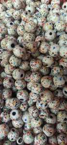 Cuentas de Vidrio Verde Hechas a Mano con Diseño Acanalado para la Elaboración de Collares, Pulseras y Joyería en Caja - Product Image 6