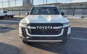 <span class=keywords><strong>Vente</strong></span> Flash : Toyota Land Cruiser 300 Station Wagon GXR SPORT 3.3L Diesel Automatique SUV d'<span class=keywords><strong>occasion</strong></span> – Prêt à Partir - Product Image 3