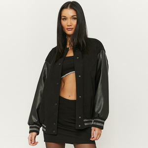 Veste universitaire décontractée pour femme en laine/nylon matelassée avec manches contrastées, surdimensionnée, manches en PU blanc, streetwear, vêtements d'extérieur - Product Image 6