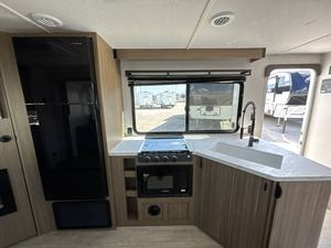 Nouveau 2026 F-o-r-e-s-t R-i-v-e-r Wildwood 260ICE - Product Image 5