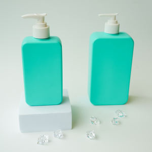 Ensemble de bouteilles en plastique élégantes d'approvisionnement d'OEM pour le shampooing et le nettoyant facial 300ml et 600ml pompe à mousse scellant la conception unique - Product Image 4