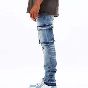 Fábrica de pantalones vaqueros para hombre OEM que produce jeans de mezclilla duraderos con ajustes slim, regular y relajados para compradores mayoristas en todo el mundo. - Product Image 2