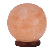 Lampe sculptée au sel de l'Himalaya sphère en cristal de roche naturel avec base en bois conception de boule ronde pour chambre bureau décor à la maison