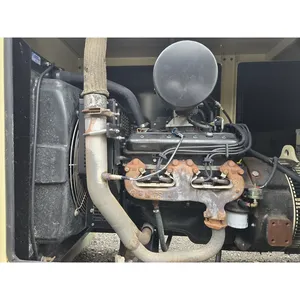 Groupe électrogène industriel au gaz naturel triphasé de 50 kW d'occasion - Sortie 277/480 V, résistant aux intempéries, alimentation de secours commerciale - Product Image 4