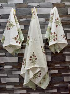 Toalla de playa y salón de algodón absorbente de agua Unisex de alta calidad bloque de mano estampado patrón Floral en ambos lados Accesorios - Product Image 3