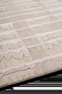 Alfombra de pelo alto de lana de Nueva Zelanda Elowen-experiencia táctil de sensación lujosa bajo los pies diseño moderno con mechones para el hogar y el baño - Product Image 6