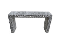 Table console artisanale traditionnelle confortable, écologique et durable avec incrustations en os, pour chambre à coucher et appartement, taille et couleur personnalisables
