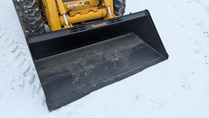 Chargeuse sur pneus John Deere 240-II de 2004 - Product Image 2