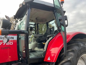 Tracteur MASSEY FERGUSON 7720 Dy.na-6 90HP 4WD à transmission par engrenages avec boîte de vitesses et roulement de pompe - Prix abordable - Product Image 6