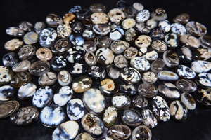 หินอัญมณีทรงหลวมรูปวงรีหินโมราโมราเจียระไนแบบเรียบของ Sulemani จากธรรมชาติ - Product Image 5