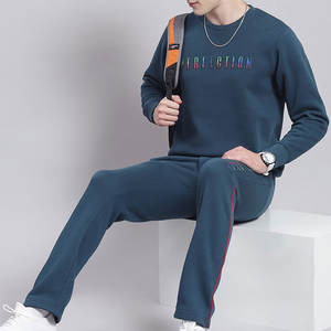 ชุดเซ็ตเสื้อผ้าผู้ชายแฟชั่นแนวสตรีทสำหรับฤดูหนาว ระบายอากาศได้ดี สไตล์วินเทจ ผ้าฝ้ายแท้ 100% น้ำหนักเบา เป็นมิตรกับสิ่งแวดล้อม แบบ 2 in 1 - Product Image 4