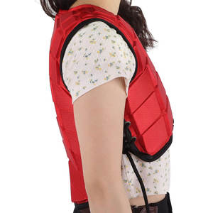 Gilet d'équitation en tissu doux et flexible, avec finition premium et confort stable. - Product Image 2
