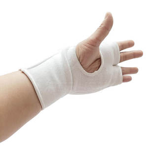 Manoplas de Karate Ligeras, Transpirables y Duraderas para Práctica de Puñetazos, Artes Marciales y Entrenamiento Físico - Product Image 2