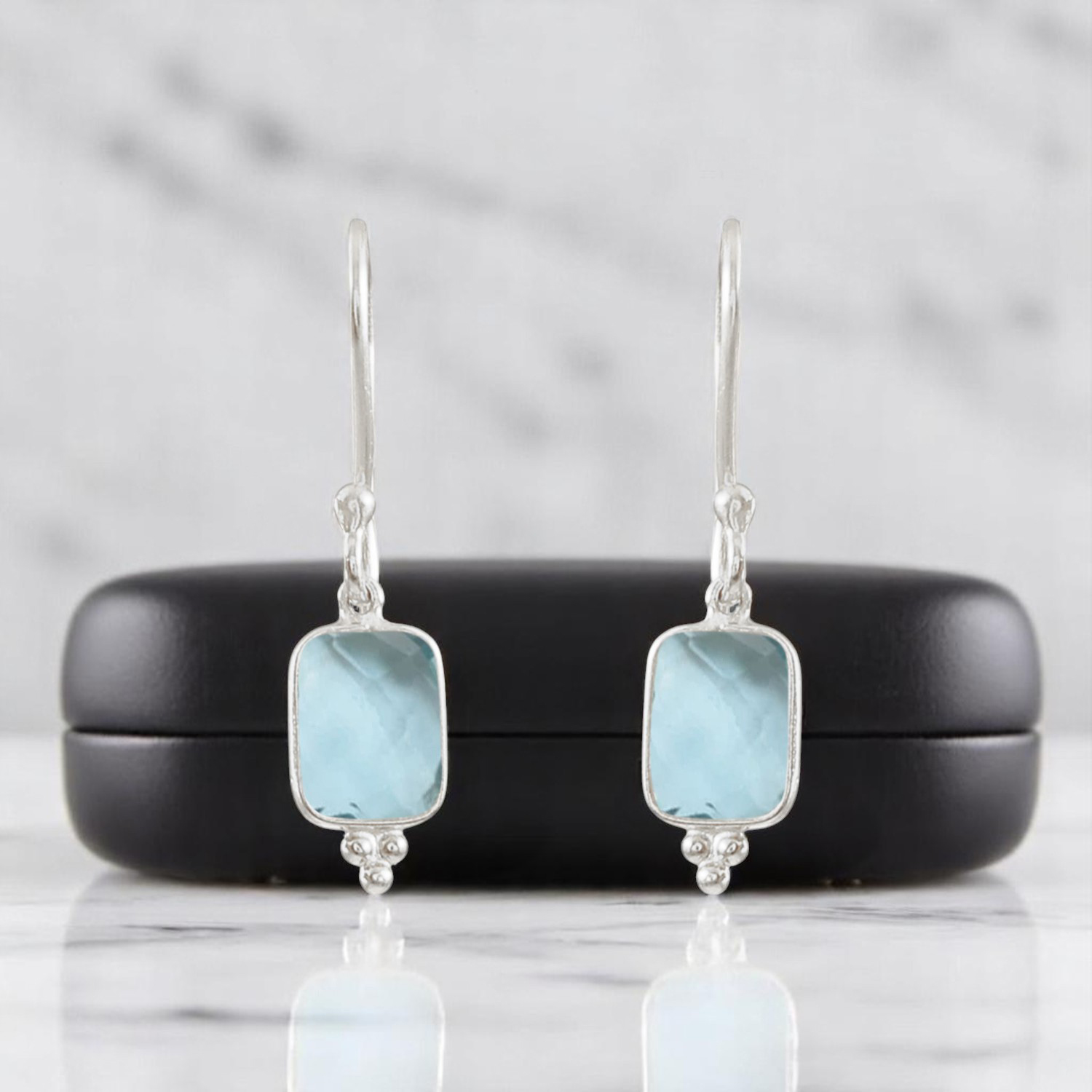 บลูโทพาส