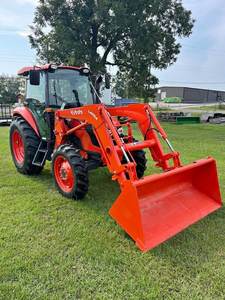 Top Kubota Tractor agrícola y equipo a la venta Kubota M7060: 74,3 HP, 4WD, cargador incluido - Product Image 4