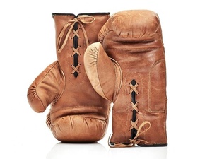 Gants de boxe d'entraînement MMA professionnels vintage sur mesure, fermeture à lacets, cuir de vache véritable, séchage rapide, logo personnalisé, tailles variées - Product Image 2