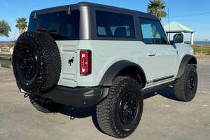 Venta en Subasta: Bronco First Edition 2021 ~200 Millas, Paquete Sasquatch, Motor EcoBoost V6 de 2.7 Litros, Techo Rígido Desmontable - Product Image 2