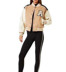 Chaqueta universitaria de lana con mangas de cuero clásica y cuello acanalado para mujer, chaqueta de invierno personalizada con parches de chenilla para mujer - Product Image 4