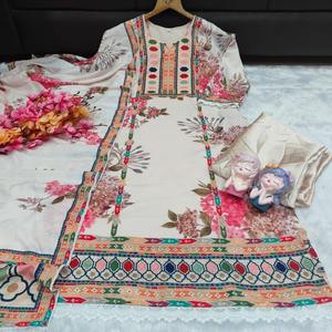 Ensemble Salwar Kameez en fausse fourrure pour femmes FABZONE, look de soirée, avec dupatta, sans plis et respirant - Product Image 4