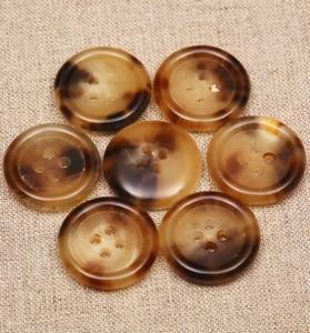 Handmade Natural Eco-Friendly Royal Artisans Buffalo Horn <b>Buttons</b> <b>Black</b> Polished Finish 4-Hole Shirt Coat Sweater Sewing Craft - Product Image 2