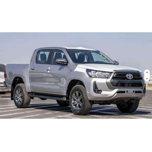 Toyota Hilux DC 2.4D 2024 Usada en Buen Estado, Volante a la Izquierda, Asientos de Cuero, Cámara Trasera, Pantalla Táctil, Faros de Xenón, Euro IV, EE. UU. - Product Image 3