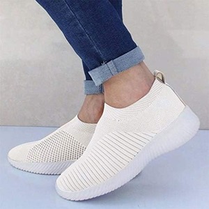 Zapatillas de Running Flexibles y Transpirables con Suela Ligera y Acolchada, Diseño Minimalista para Todas las Estaciones y Entrenamiento de Primavera - Product Image 1