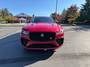 Bien sûr, utilisé 2022 J a gu a r F-Pace SVR - Product Image 2