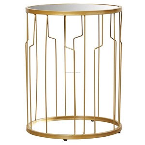 Table d'appoint en métal doré de luxe faite à la main pour la maison Table d'appoint moderne pour lit et canapé Meubles de café personnalisés - Product Image 3