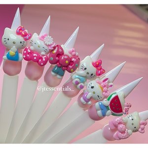 MIX-05 Charm per Nail Art Hello K, 7 Pezzi di Alta Qualità in Metallo e Plastica, Stile 3D Francese e Giapponese, Gioielli Brillanti Fai-da-Te - Product Image 1