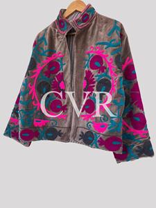 เสื้อโค้ทกำมะหยี่ปักลายดอกไม้ คอจีน แขนยาว ไซส์ใหญ่ สไตล์โบฮีเมียน สำหรับผู้หญิง เสื้อคลุมลำลองสำหรับฤดูหนาว - Product Image 4