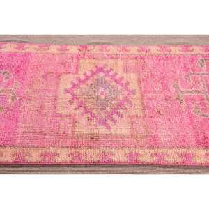 Alfombra Turca Vintage, Alfombra de Pasillo de 3x10.1 pies (91x308 cm), Alfombra de Lana con Estampado Animal Rosa - Product Image 4